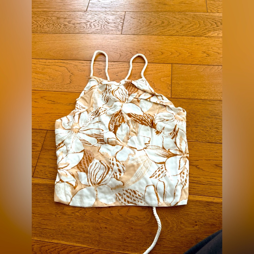 NWT PROMESA Fitted Cream rope detail Crop lace up back floral Camisole SMALL